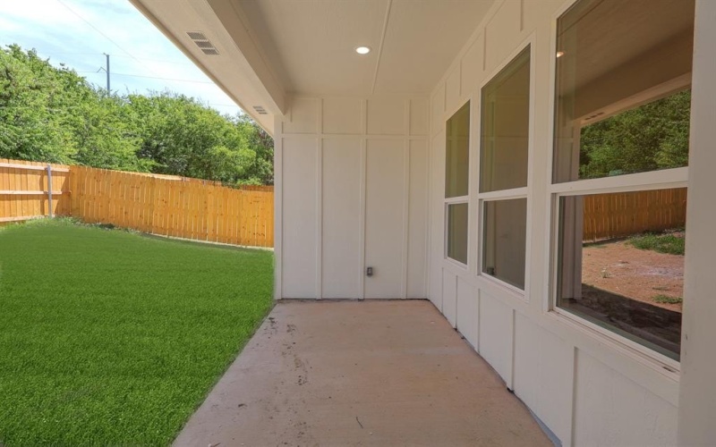 2829 Avenue L, Fort Worth, TX 76105, 4 Habitaciones Habitaciones , ,2 BañosBaños,Residential,En Venta,2829 Avenue L,0,21018824