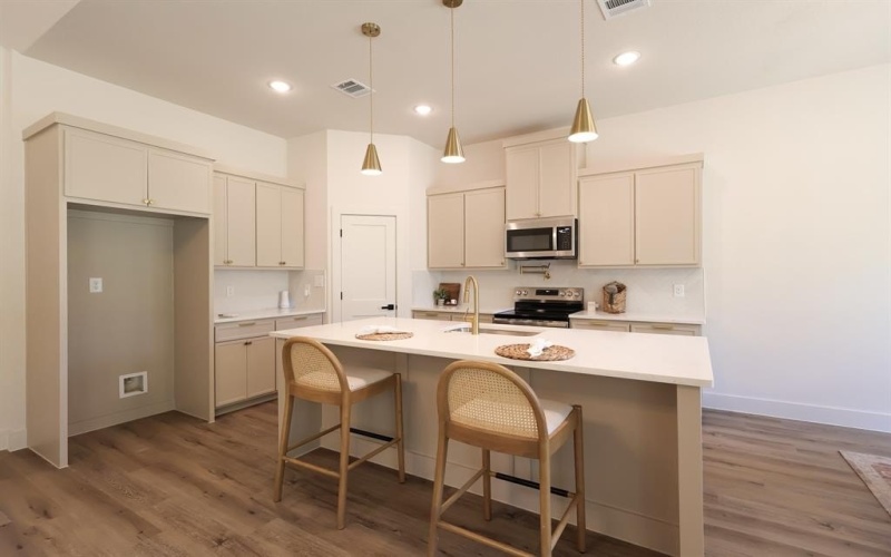 2829 Avenue L, Fort Worth, TX 76105, 4 Habitaciones Habitaciones , ,2 BañosBaños,Residential,En Venta,2829 Avenue L,0,21018824