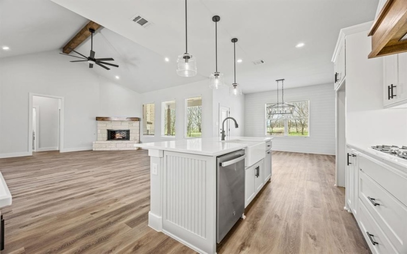 13709 Cash Mill Road, Sanger, TX 76266, 4 Bedrooms Bedrooms, ,2 BathroomsBathrooms,Residential,For Sale,13709 Cash Mill Road,0,21019072