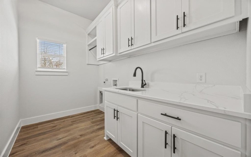 13709 Cash Mill Road, Sanger, TX 76266, 4 Bedrooms Bedrooms, ,2 BathroomsBathrooms,Residential,For Sale,13709 Cash Mill Road,0,21019072