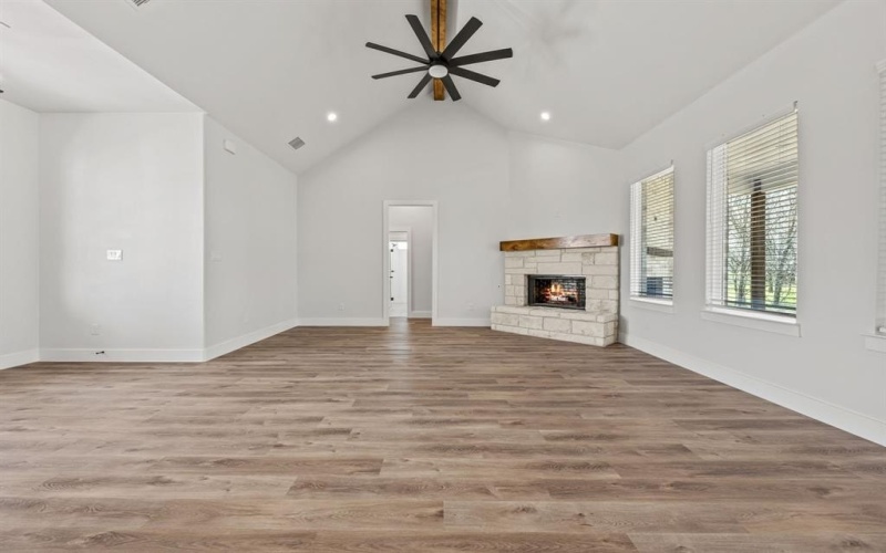 13709 Cash Mill Road, Sanger, TX 76266, 4 Bedrooms Bedrooms, ,2 BathroomsBathrooms,Residential,For Sale,13709 Cash Mill Road,0,21019072