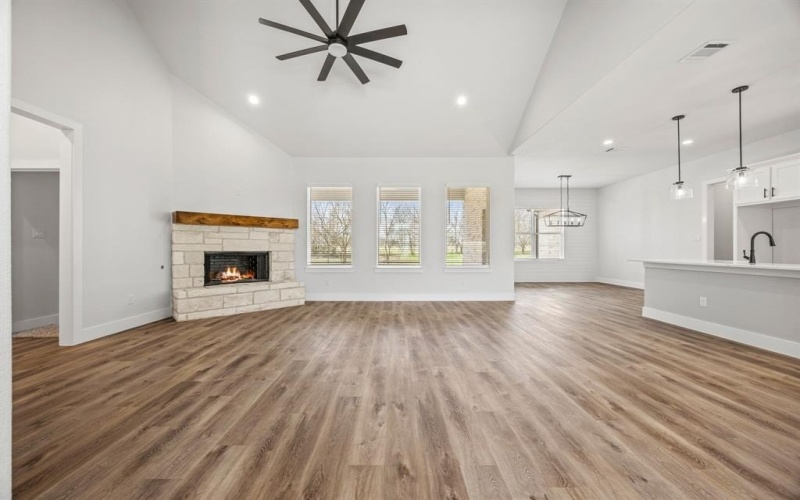 13709 Cash Mill Road, Sanger, TX 76266, 4 Bedrooms Bedrooms, ,2 BathroomsBathrooms,Residential,For Sale,13709 Cash Mill Road,0,21019072