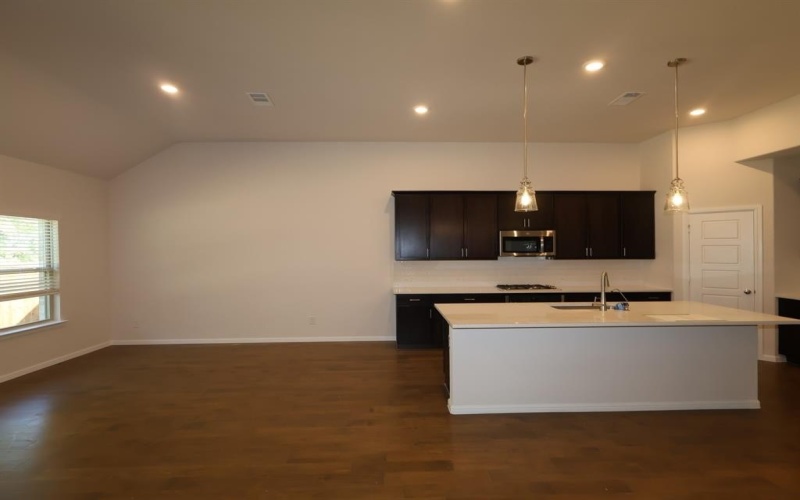 1023 Auburn Drive, Justin, TX 76247, 6 Habitaciones Habitaciones , ,5 BañosBaños,Residential,En Venta,1023 Auburn Drive,0,21019077