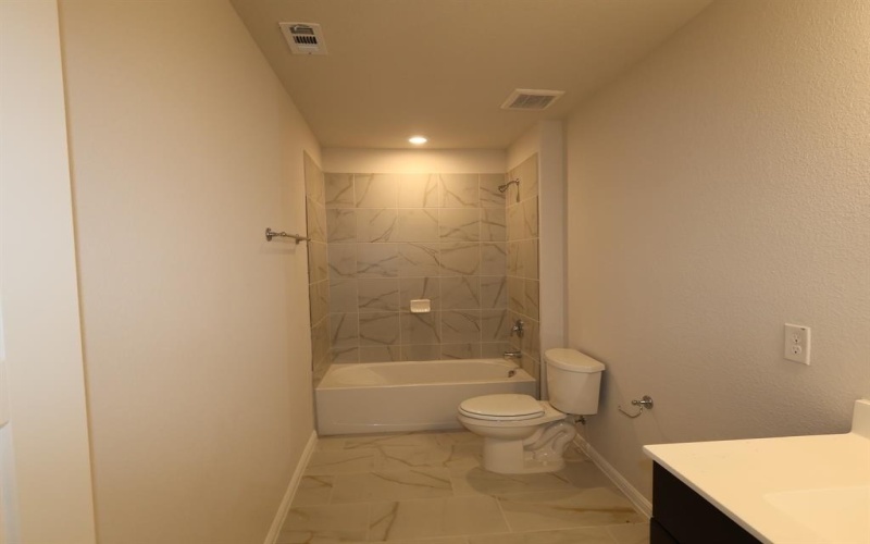 1023 Auburn Drive, Justin, TX 76247, 6 Habitaciones Habitaciones , ,5 BañosBaños,Residential,En Venta,1023 Auburn Drive,0,21019077
