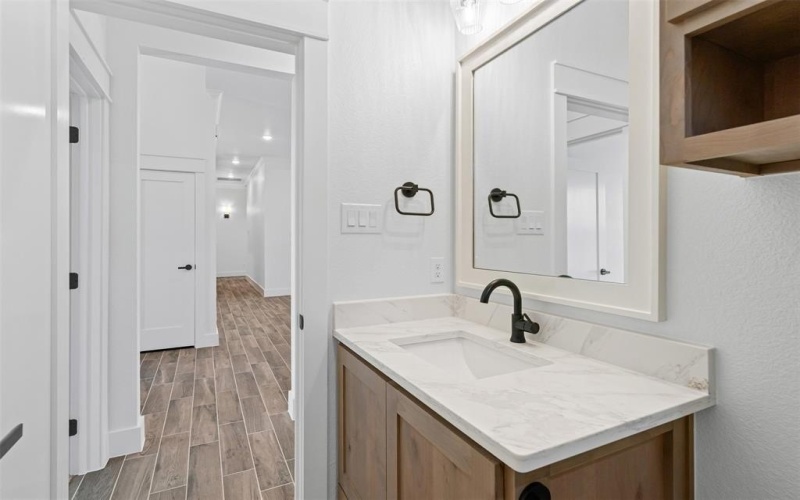 1049 Uplift Dr, Weatherford, TX 76087, 3 Bedrooms Bedrooms, ,2 BathroomsBathrooms,Residential,For Sale,1049 Uplift Dr,0,21019106