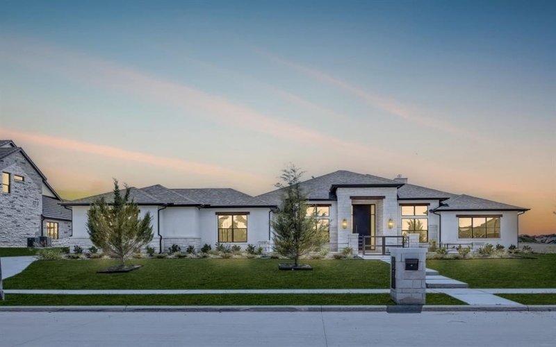 328 Longview Place, Heath, TX 75032, 4 Bedrooms Bedrooms, ,6 BathroomsBathrooms,Residential,For Sale,328 Longview Place,0,21019174