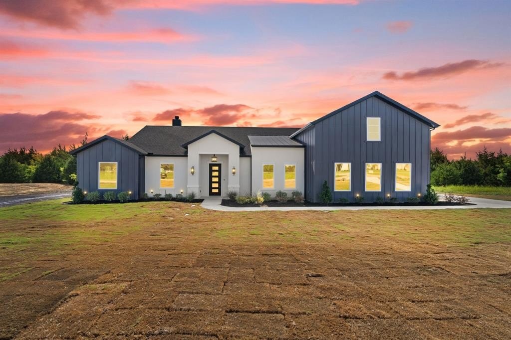 3080 Glen Oaks Drive, Waxahachie, TX 75165, 4 Bedrooms Bedrooms, ,3 BathroomsBathrooms,Residential,For Sale,3080 Glen Oaks Drive,0,21019209