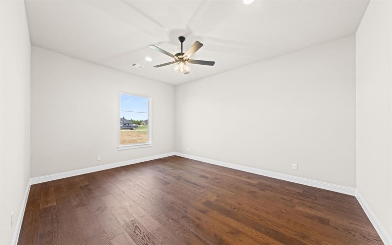 3080 Glen Oaks Drive, Waxahachie, TX 75165, 4 Bedrooms Bedrooms, ,3 BathroomsBathrooms,Residential,For Sale,3080 Glen Oaks Drive,0,21019209