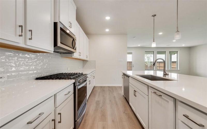 4132 Blackbird Avenue, Little Elm, TX 75068, 3 Bedrooms Bedrooms, ,2 BathroomsBathrooms,Residential,For Sale,4132 Blackbird Avenue,0,21019216