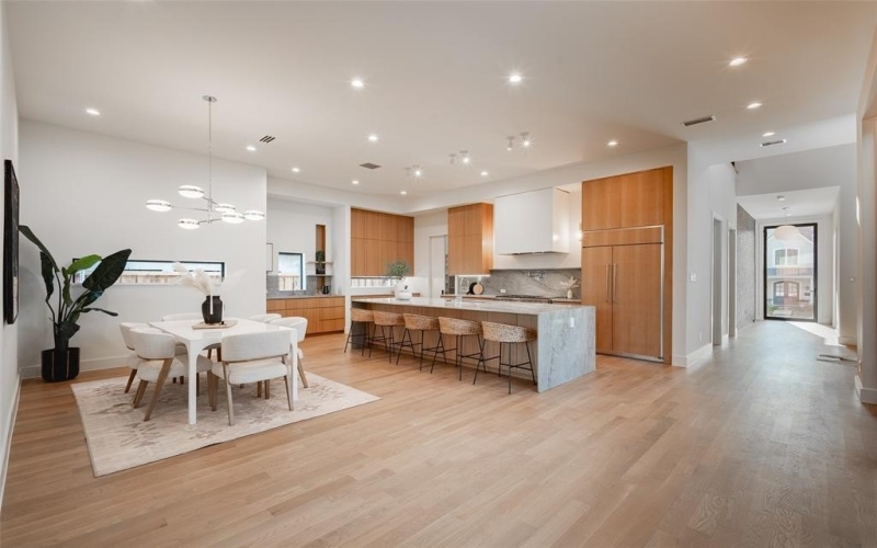 7319 Casa Loma Avenue, Dallas, TX 75214, 4 Bedrooms Bedrooms, ,5 BathroomsBathrooms,Residential,For Sale,7319 Casa Loma Avenue,21019306