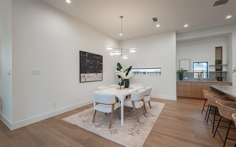 7319 Casa Loma Avenue, Dallas, TX 75214, 4 Bedrooms Bedrooms, ,5 BathroomsBathrooms,Residential,For Sale,7319 Casa Loma Avenue,21019306