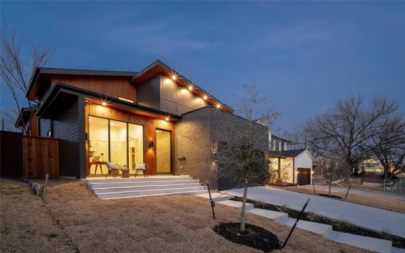 7319 Casa Loma Avenue, Dallas, TX 75214, 4 Bedrooms Bedrooms, ,5 BathroomsBathrooms,Residential,For Sale,7319 Casa Loma Avenue,21019306