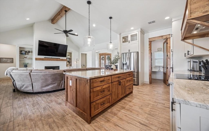 2028 Carrie Court, Weatherford, TX 76088, 4 Bedrooms Bedrooms, ,3 BathroomsBathrooms,Residential,For Sale,2028 Carrie Court,21019314