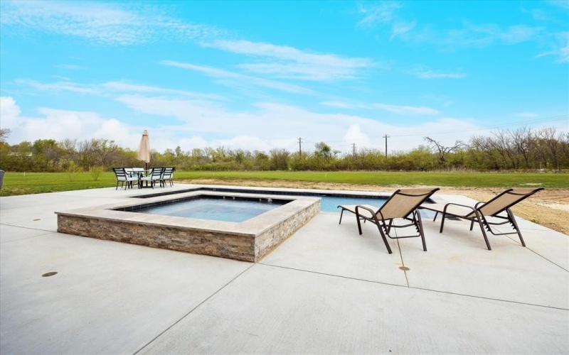2028 Carrie Court, Weatherford, TX 76088, 4 Bedrooms Bedrooms, ,3 BathroomsBathrooms,Residential,For Sale,2028 Carrie Court,21019314