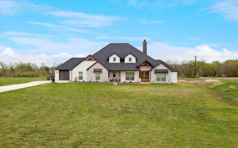 2028 Carrie Court, Weatherford, TX 76088, 4 Bedrooms Bedrooms, ,3 BathroomsBathrooms,Residential,For Sale,2028 Carrie Court,21019314