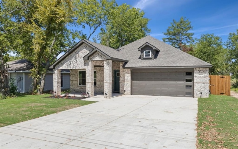 512 Frazier Street, Terrell, TX 75160, 3 Bedrooms Bedrooms, ,2 BathroomsBathrooms,Residential,For Sale,512 Frazier Street,0,21019350