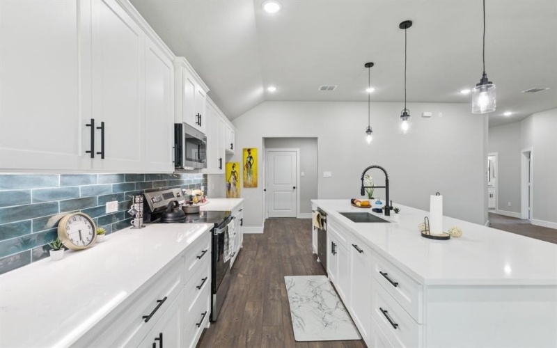 512 Frazier Street, Terrell, TX 75160, 3 Bedrooms Bedrooms, ,2 BathroomsBathrooms,Residential,For Sale,512 Frazier Street,0,21019350