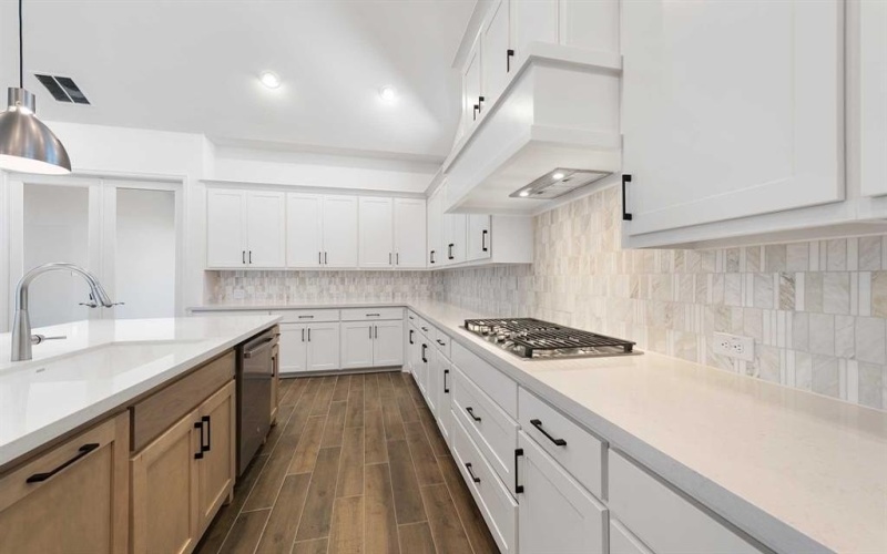 281 Rosemallow Lane, Waxahachie, TX 75165, 4 Bedrooms Bedrooms, ,3 BathroomsBathrooms,Residential,For Sale,281 Rosemallow Lane,0,21019421