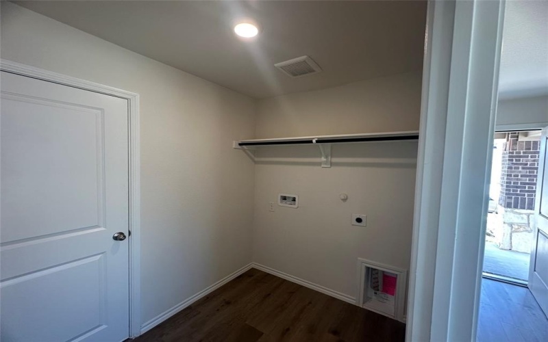 1214 Barkridge Drive, Crandall, TX 75114, 3 Bedrooms Bedrooms, ,2 BathroomsBathrooms,Residential,For Sale,1214 Barkridge Drive,0,21019542