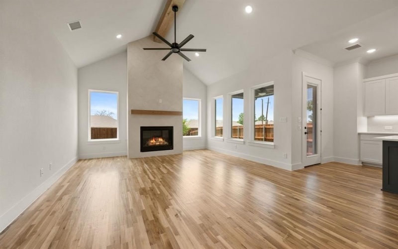 121 Kingfisher Lane, Aledo, TX 76008, 3 Bedrooms Bedrooms, ,2 BathroomsBathrooms,Residential,For Sale,121 Kingfisher Lane,0,21019580