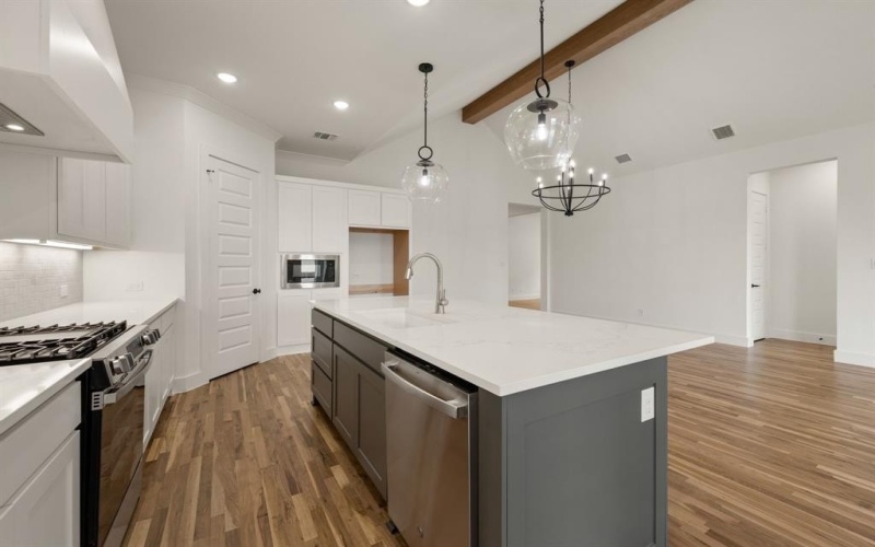 121 Kingfisher Lane, Aledo, TX 76008, 3 Bedrooms Bedrooms, ,2 BathroomsBathrooms,Residential,For Sale,121 Kingfisher Lane,0,21019580