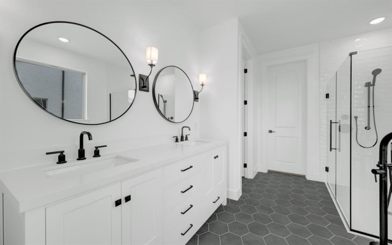 2606 Waverly Drive, Wylie, TX 75098, 5 Bedrooms Bedrooms, ,5 BathroomsBathrooms,Residential,For Sale,2606 Waverly Drive,0,21019603