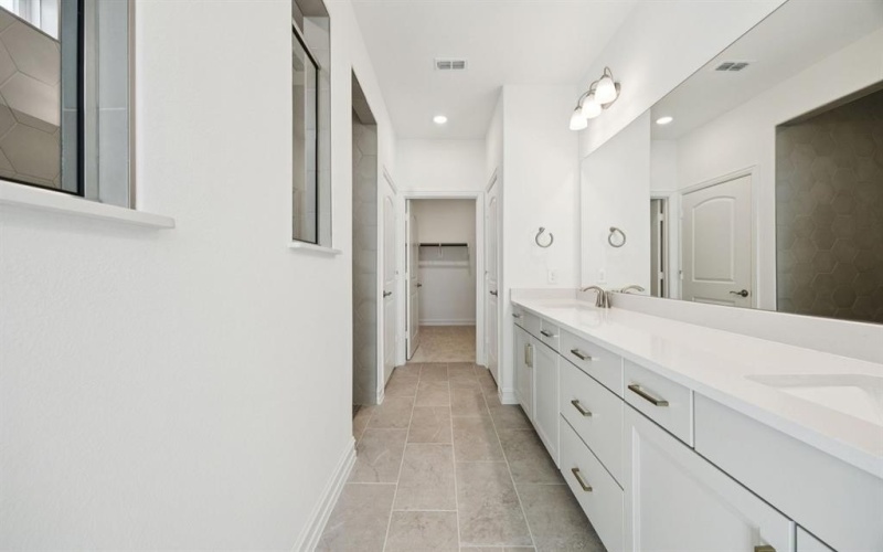 320 Cloverdale Lane, McKinney, TX 75071, 2 Habitaciones Habitaciones , ,2 BañosBaños,Residential,En Venta,320 Cloverdale Lane,0,21019608