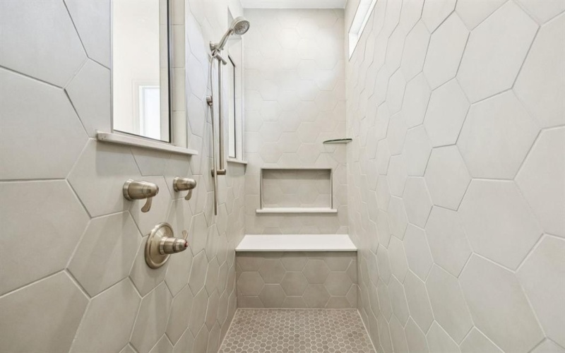 320 Cloverdale Lane, McKinney, TX 75071, 2 Habitaciones Habitaciones , ,2 BañosBaños,Residential,En Venta,320 Cloverdale Lane,0,21019608