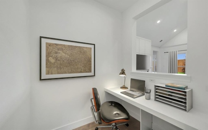 2605 Waverly Drive, Wylie, TX 75098, 4 Bedrooms Bedrooms, ,3 BathroomsBathrooms,Residential,For Sale,2605 Waverly Drive,0,21019636