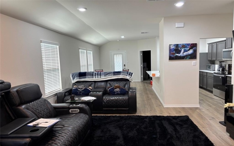 803 Trough, Josephine, TX 75189, 3 Habitaciones Habitaciones , ,2 BañosBaños,Residential,En Venta,803 Trough,21019666