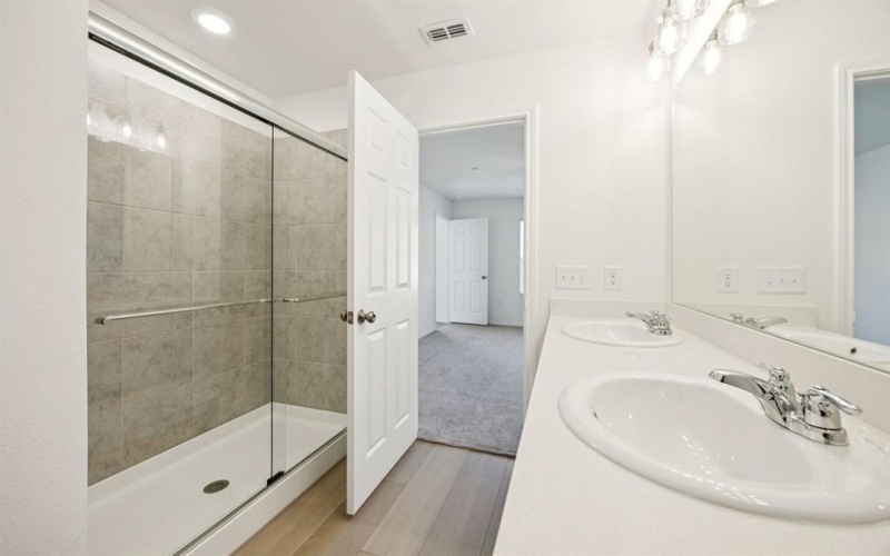 2716 Pecan Park Drive, Denton, TX 76208, 3 Habitaciones Habitaciones , ,2 BañosBaños,Residential,En Venta,2716 Pecan Park Drive,0,21019725