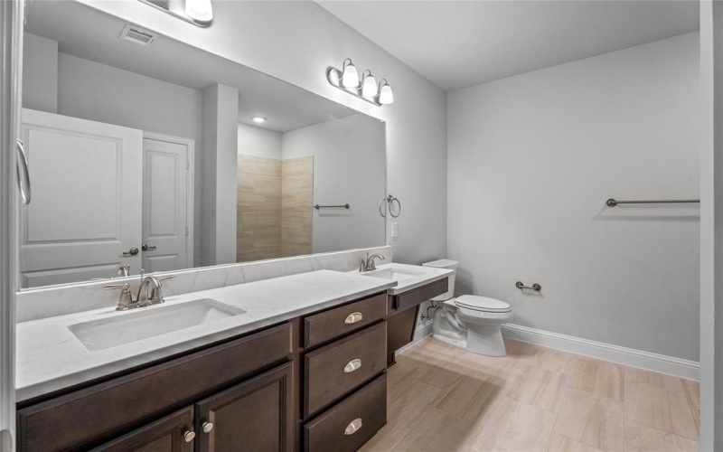 651 N North Watters Road #3202, Allen, TX 75013, 2 Habitaciones Habitaciones , ,2 BañosBaños,Residential,En Venta,651 N North Watters Road,0,21019756