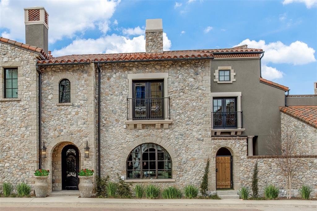 74 Cortes Drive, Westlake, TX 76262, 4 Bedrooms Bedrooms, ,5 BathroomsBathrooms,Residential,For Sale,74 Cortes Drive,0,21019771