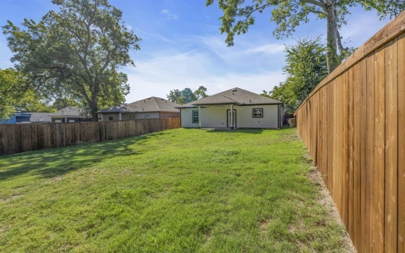 121 W Morton Street, Denison, TX 75021, 3 Bedrooms Bedrooms, ,2 BathroomsBathrooms,Residential,For Sale,121 W Morton Street,21019792