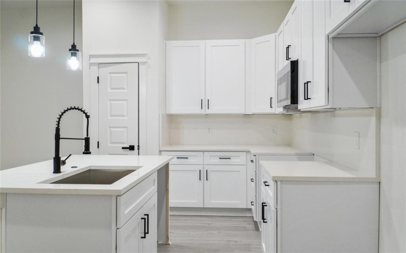2654 Sutton Street, Dallas, TX 75210, 3 Habitaciones Habitaciones , ,2 BañosBaños,Residential,En Venta,2654 Sutton Street,21019839