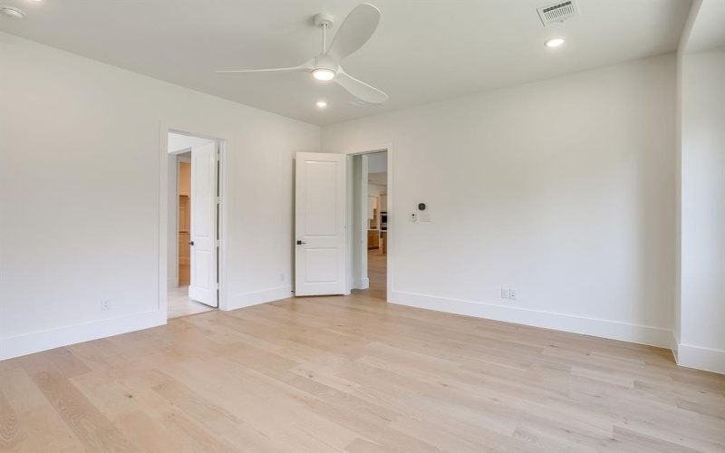 8504 Lacey Road, North Richland Hills, TX 76182, 5 Bedrooms Bedrooms, ,5 BathroomsBathrooms,Residential,For Sale,8504 Lacey Road,21019874