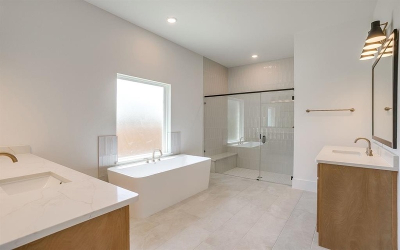 8504 Lacey Road, North Richland Hills, TX 76182, 5 Bedrooms Bedrooms, ,5 BathroomsBathrooms,Residential,For Sale,8504 Lacey Road,21019874