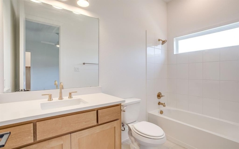 8504 Lacey Road, North Richland Hills, TX 76182, 5 Bedrooms Bedrooms, ,5 BathroomsBathrooms,Residential,For Sale,8504 Lacey Road,21019874