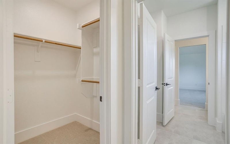 8504 Lacey Road, North Richland Hills, TX 76182, 5 Bedrooms Bedrooms, ,5 BathroomsBathrooms,Residential,For Sale,8504 Lacey Road,21019874