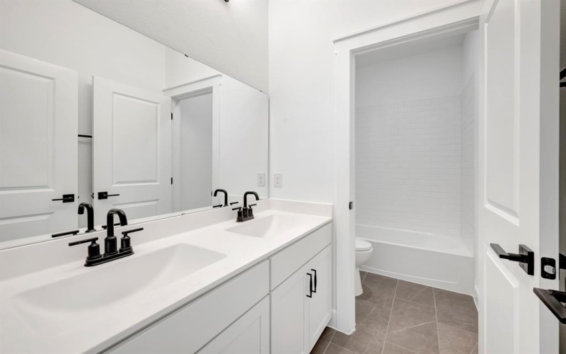 2608 Waverly Drive, Wylie, TX 75098, 5 Bedrooms Bedrooms, ,3 BathroomsBathrooms,Residential,For Sale,2608 Waverly Drive,0,21020034