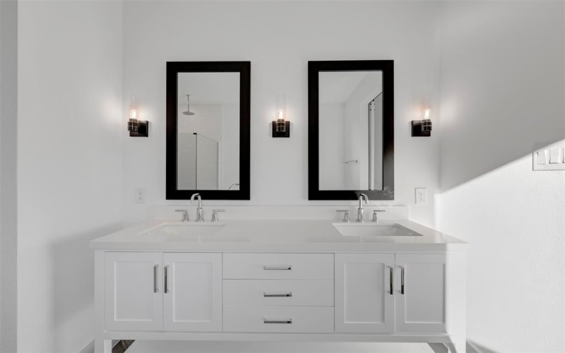 2601 Waverly Drive, Wylie, TX 75098, 4 Bedrooms Bedrooms, ,3 BathroomsBathrooms,Residential,For Sale,2601 Waverly Drive,0,21020092