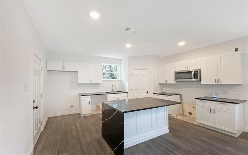 4606 Canal Street, Dallas, TX 75210, 3 Bedrooms Bedrooms, ,2 BathroomsBathrooms,Residential,For Sale,4606 Canal Street,21020277