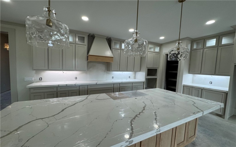 7633 Roman Drive, Corpus Christi, TX 78414, 4 Bedrooms Bedrooms, ,3 BathroomsBathrooms,Residential,For Sale,7633 Roman Drive,0,462866