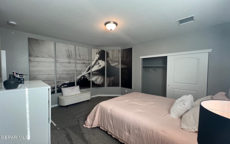 12809 de La Rosa Avenue, El Paso, TX 79928, 4 Bedrooms Bedrooms, ,1 BathroomBathrooms,Residential,For Sale,12809 de La Rosa Avenue,927607