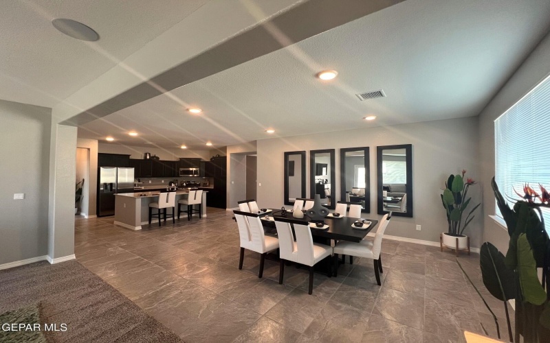 12809 de La Rosa Avenue, El Paso, TX 79928, 4 Bedrooms Bedrooms, ,1 BathroomBathrooms,Residential,For Sale,12809 de La Rosa Avenue,927607