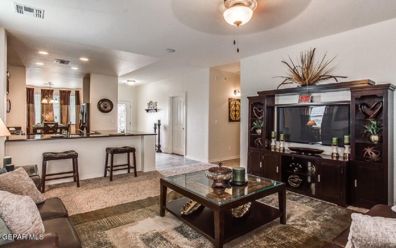 14537 Johnny Mata Drive, El Paso, TX 79938, 3 Bedrooms Bedrooms, ,1 BathroomBathrooms,Residential,For Sale,14537 Johnny Mata Drive,927609