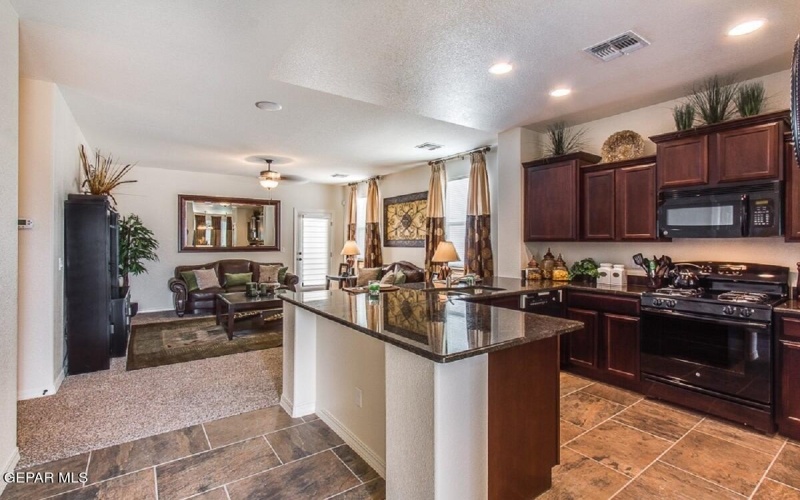 14537 Johnny Mata Drive, El Paso, TX 79938, 3 Bedrooms Bedrooms, ,1 BathroomBathrooms,Residential,For Sale,14537 Johnny Mata Drive,927609