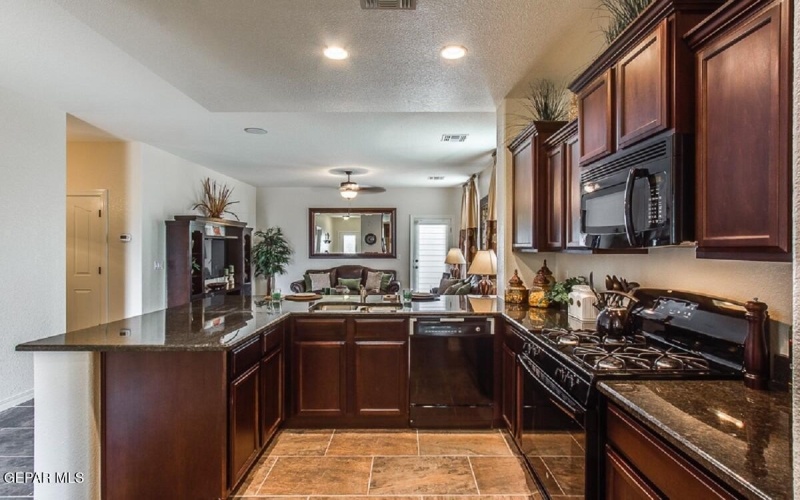 14537 Johnny Mata Drive, El Paso, TX 79938, 3 Bedrooms Bedrooms, ,1 BathroomBathrooms,Residential,For Sale,14537 Johnny Mata Drive,927609