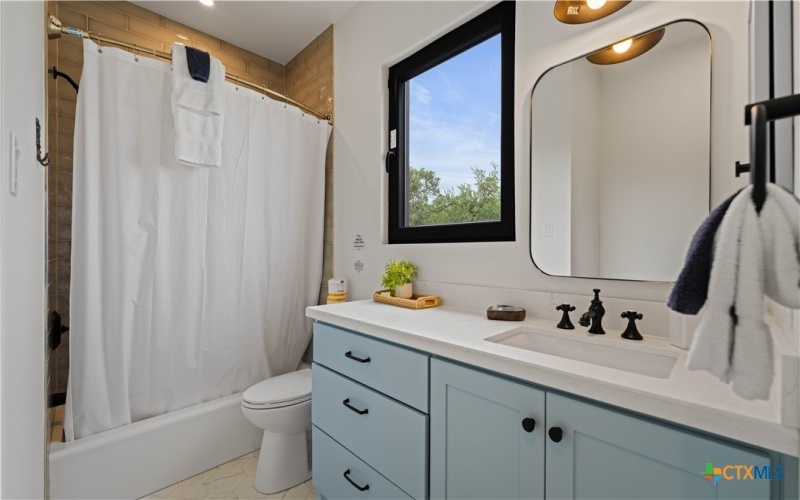 300-c Windmill Cove, Wimberley, TX 78676, 4 Habitaciones Habitaciones , ,3 BañosBaños,Residential,En Venta,300-c Windmill Cove,583610