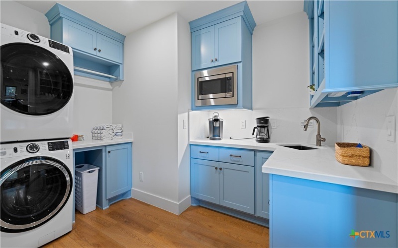 300-c Windmill Cove, Wimberley, TX 78676, 4 Habitaciones Habitaciones , ,3 BañosBaños,Residential,En Venta,300-c Windmill Cove,583610